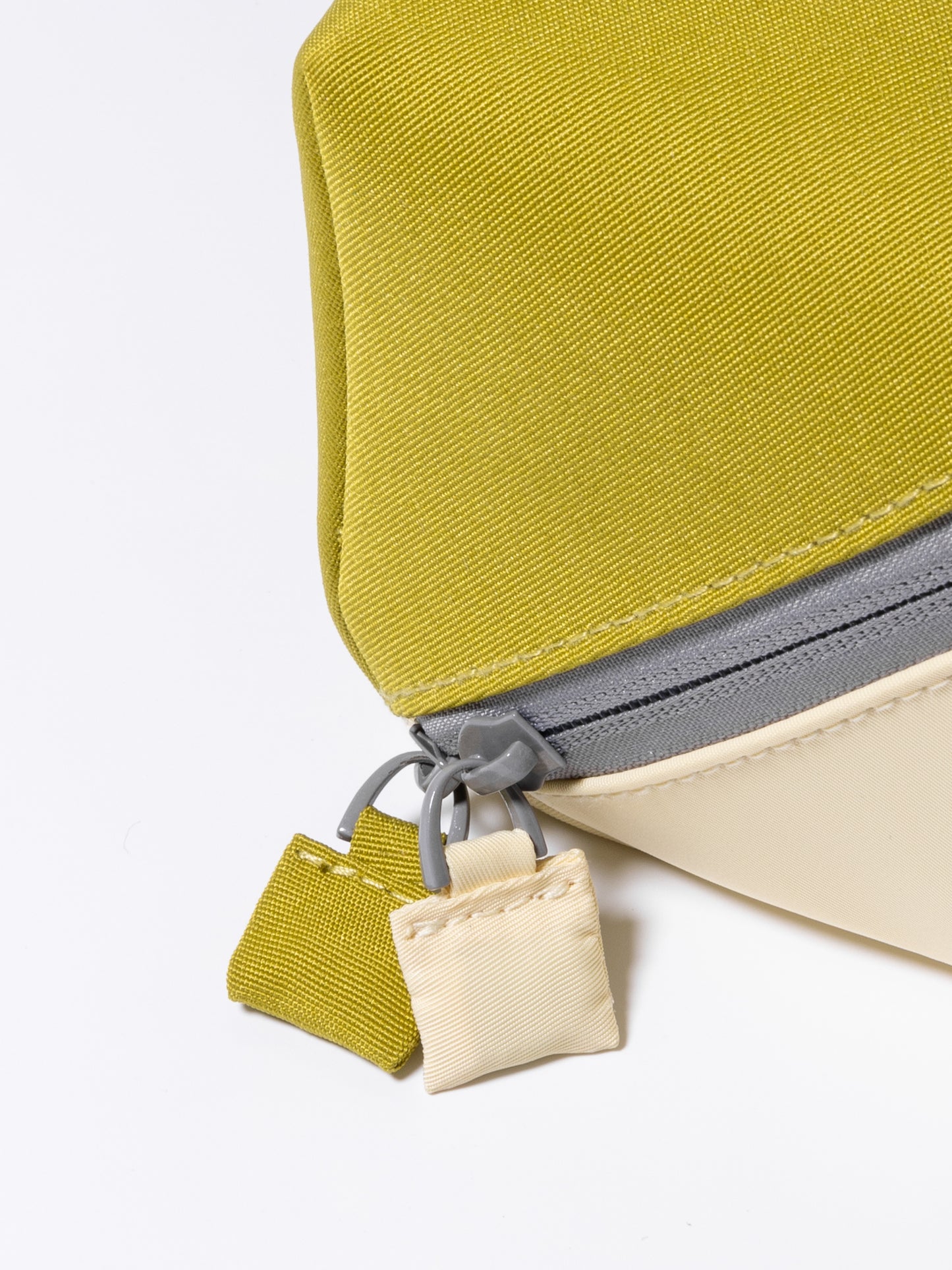 "Pistachio" Organizer Bag